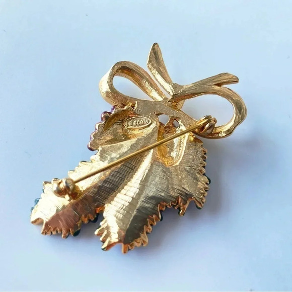 SOLD!!! Vintage La Scala Pine cone and tree boughs brooch for winter. - Picture 5 of 5